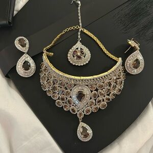 Beautiful wedding Set , 4 pieces Cristal